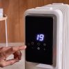 Calorifer Electric pe Ulei, 2000 W, Afisaj Digital, Programare Saptamanala, Telecomanda, Timer 24 h, Mod Antiinghet, pentru 16 mp, Alb