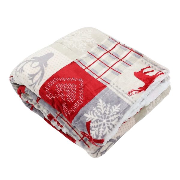 Patura Pat Craciun, 160 x 220 cm, pentru 1 Persoana, Doua Fete, Imprimeu Reni, Inimi si Brazi, Spate Sherpa, Poliester, Multicolor